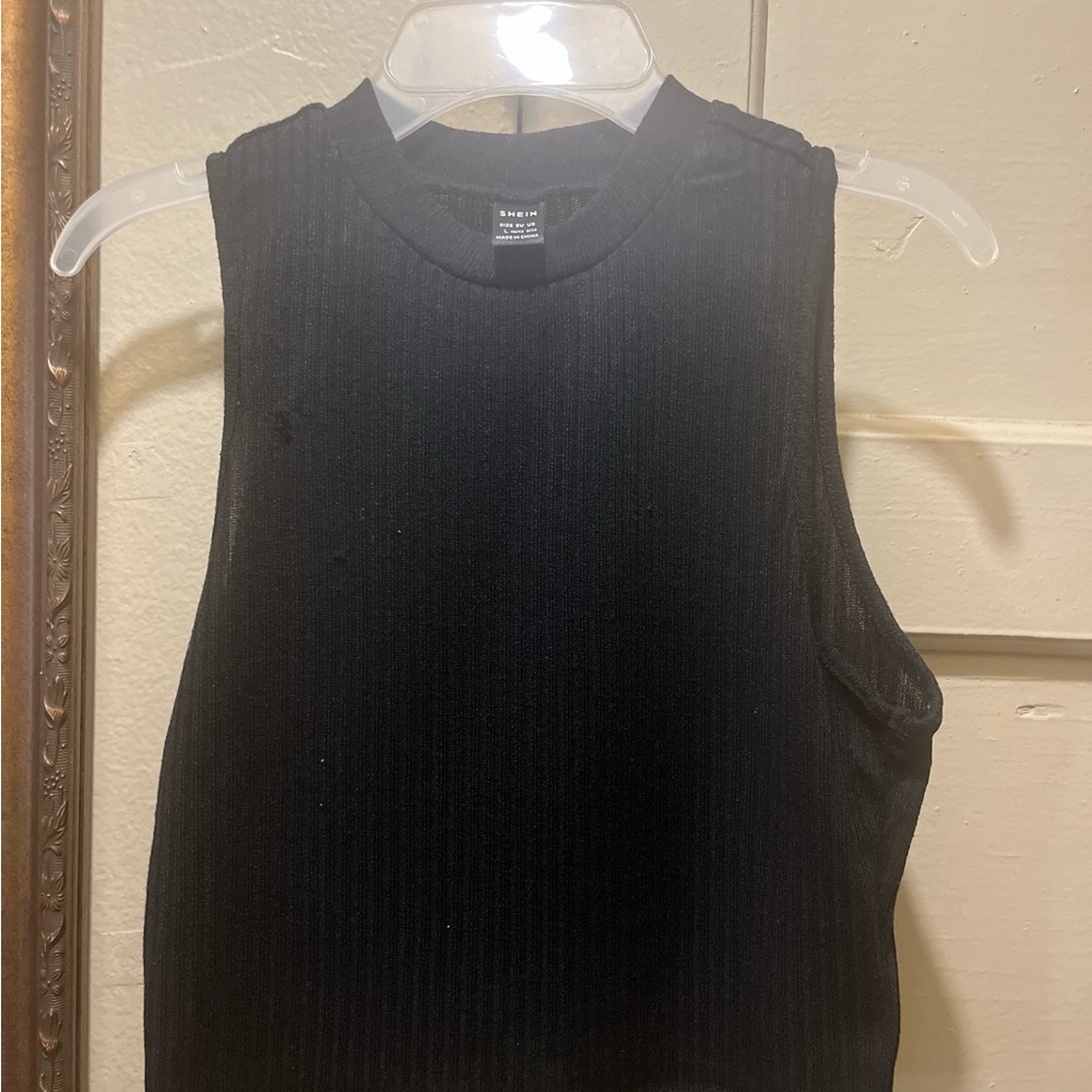 SHEIN Black Ribbed Tank Top